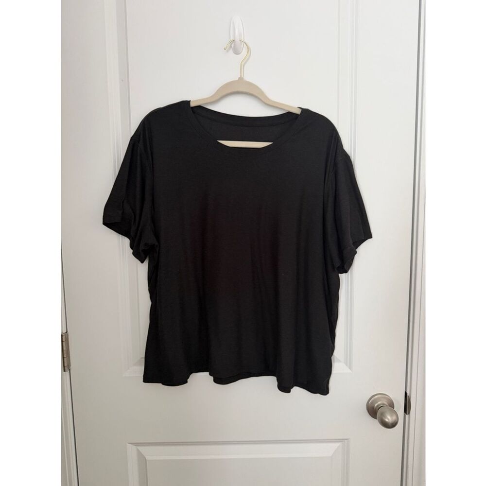 Avia Black Short-Sleeve Crew Tee